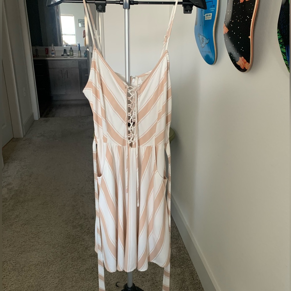 Gianni Bini Sundress. Size Lg. Runs small. Worn once. Condition like New!
